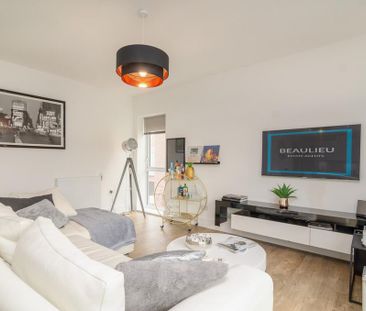 1 bedroom apartment to rent - Photo 2