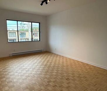 9682 Av. Merritt, H2B 2J7, Montréal - Photo 6