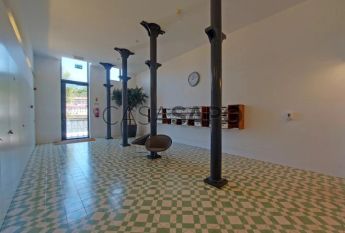 Apartamento T2 Triplex para alugar em Vila Nova de Gaia