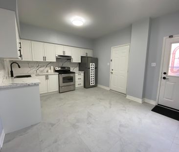 For Lease - 3745 Kingston Road, Toronto, Ontario - Photo 5