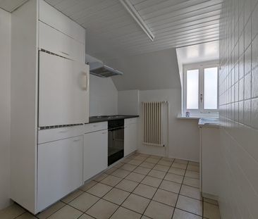 Charmant et très lumineux appartement de 3 chambres avec cuisine et... - Photo 1