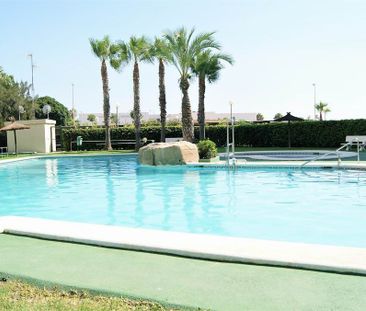 Apartamento de alquiler en Calle Calle Musico Jose Mira Figueroa,, ... - Photo 5