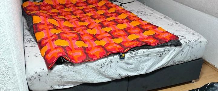 Dachgeschosswohnung bitte nur anrufen 017656846021 - Foto 1