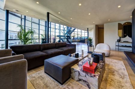 3 Bed Penthouse, Arlington Road, NW1 - Photo 2