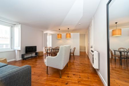 Moderno, Apartamento para arrendar, Santa Catarina, Lisboa - Photo 3