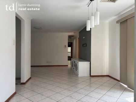 9 Wilsen Terrace, Pooraka SA 5095 - House For Rent - $615 | Domain - Photo 3