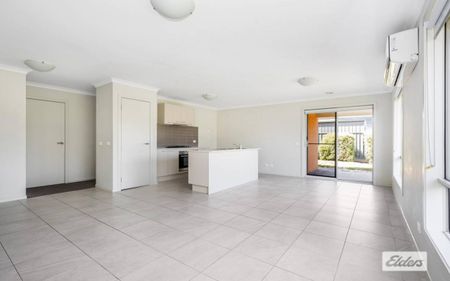 Bright and spacious family entertainer - Photo 2