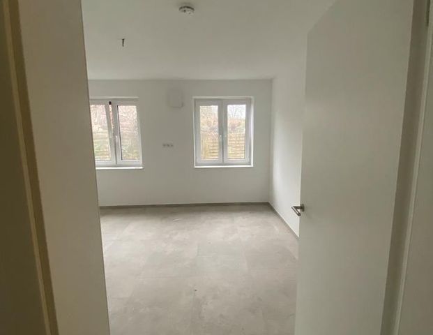 Exklusive Neubauwohnung im Erdgeschoss mit Garten & Terrasse - Photo 1