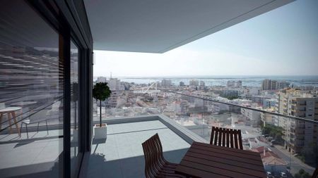 4 bedroom luxury Apartment for rent in Faro, Distrito de Faro - Photo 2