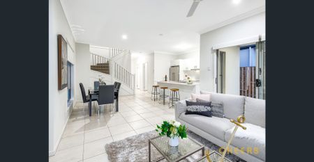 Spacious Family Home! Touch of Luxury! - Photo 2