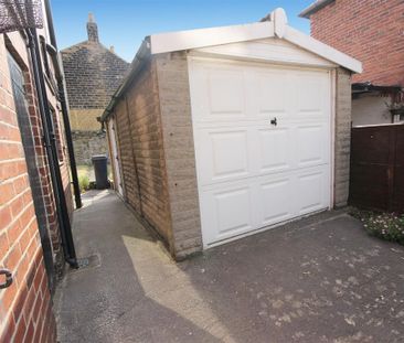 2 Bedroom House - Semi-Detached To Let - Photo 4
