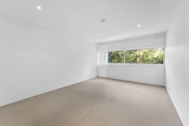 Light Filled- Spacious Studio - Photo 1