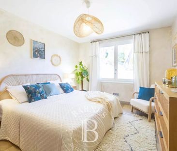 Maison • Le Tholonet - Photo 2