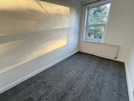 Woden Road, Heath Town, Wolverhampton - Photo 5