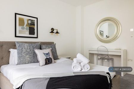 3 bedroom flat to rent - Photo 5