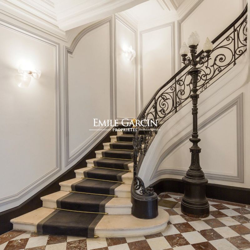 Location Meublée- 2 Chambres - Triangle d' Or - Photo 1