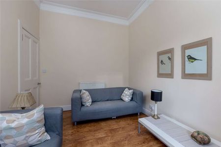 A spacious one bedroom apartment, available on a furnished basis in Tollcross. - Photo 2