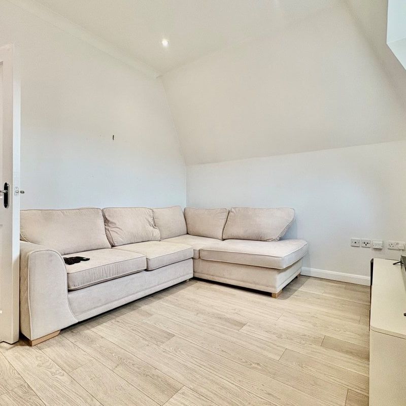 Taverners Way, HODDESDON - Photo 1