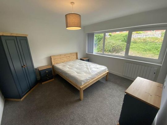 3 bedroom flat to rent - Photo 1