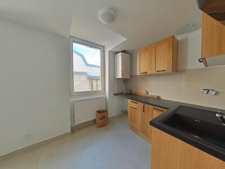 Location Appartement 3 pièces 59m² ROMANS SUR ISERE 26100 - Photo 3