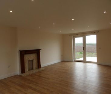 3 bedroom detached house to rent - Photo 6