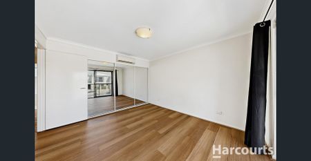 SMART, LOW-MAINTENANCE LIVING IN A PRIME CLARKSON LOCATION - Photo 4