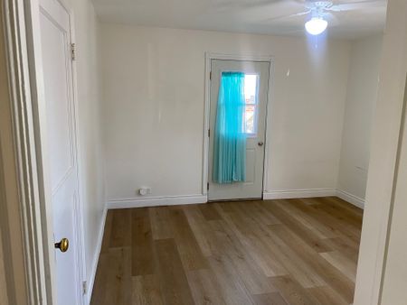 For Lease - 374 Edmonton Street Unit# Main, London East, Ontario - Photo 3