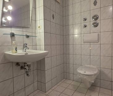 3- Zimmer- Dachgeschoss- Wohnung mit Neujahresaktion zu vermieten! ... - Photo 6