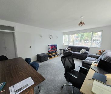 2 bedroom flat to rent - Photo 3