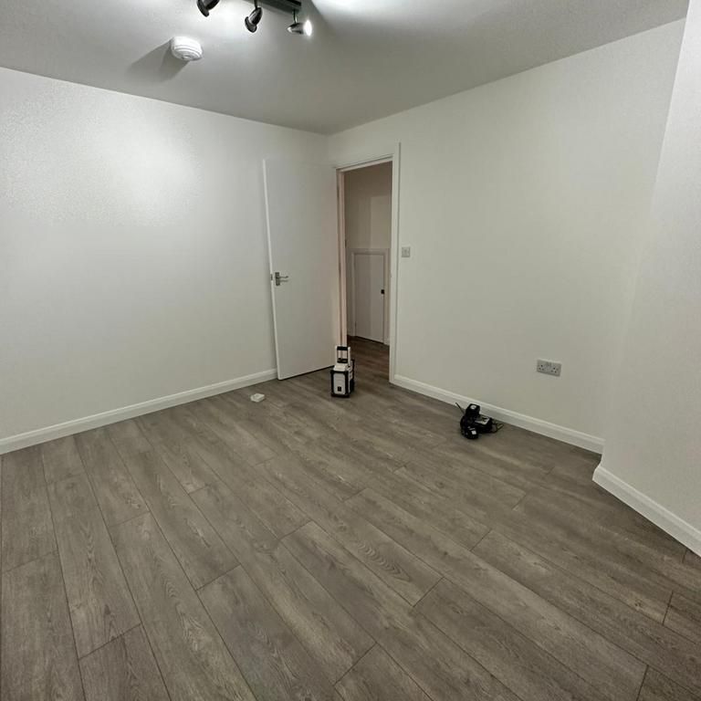 2 bedroom maisonette to rent - Photo 1