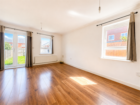 Goodworth Road, Park 25, Redhill, RH1 - Photo 2