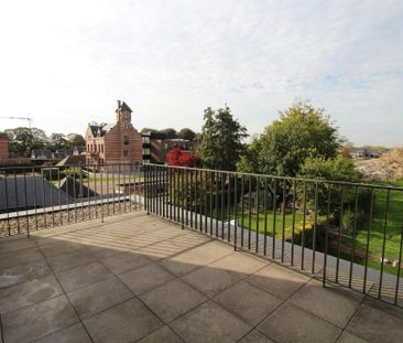 Duplexappartement met één slaapkamer, autostaanplaats en groot terras - Photo 3