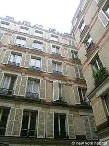 Logement à Paris, Location meublée - Photo 1