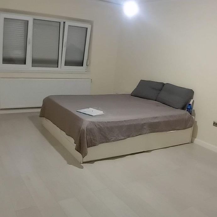 3 cam dec Girocului Martirilor Centrala ideal locuit sau birouri - Photo 1