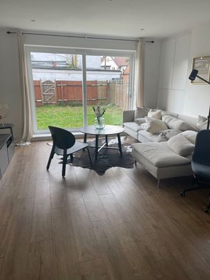 2 Bed Flat, Horn Lane, W3 - Photo 1