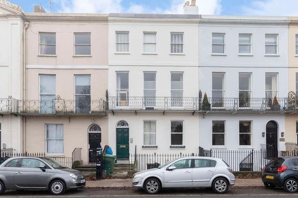 Montpellier Terrace, Cheltenham, GL50 - Photo 1