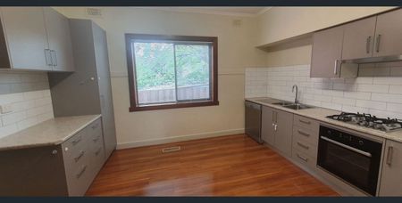 Comfort, Convenience & Future Potential - Photo 5