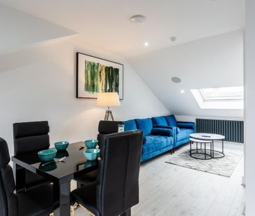 2 bedroom flat to rent - Photo 2