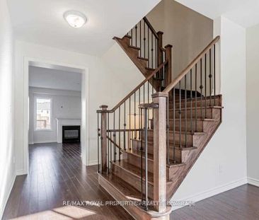 Townhouse For Lease | E8118538 - Photo 6