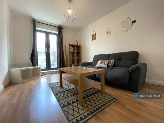 1 bedroom flat to rent - Photo 1