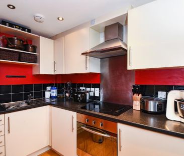 1 bedroom flat to rent - Photo 6