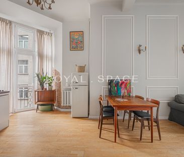 Warszawa, Śródmieście, Koszyki, Hoża - Photo 1