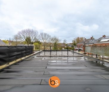 Zeer ruim appartement met 2 slaapkamers, groot terras en garage in ... - Foto 3