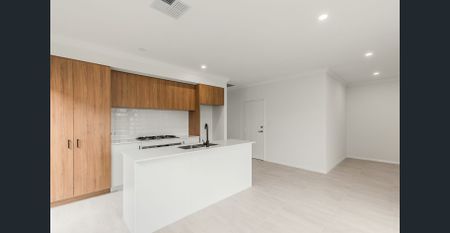 Opportunity comes along ! - Photo 4