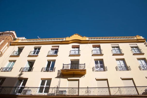 Calle Albareda, Sevilla, Andalusia 41001 - Photo 1