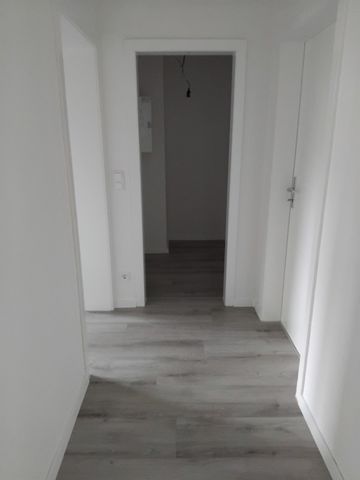 Komplett sanierte 2 Zimmer Wohnung mit Balkon in Gelsenkirchen zu vermieten!!! - Photo 2