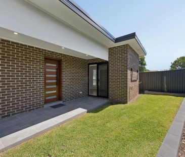 Fresh, Modern & Conveniently Located Granny Flat - Photo 1