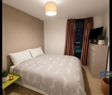 2 bedroom flat to rent - Photo 4
