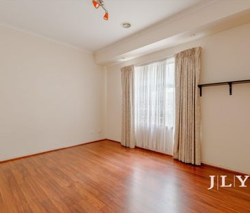 Family Home In Berwick - Photo 6