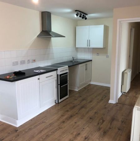 1 Bed Flat, May Court, NG5 - Photo 4